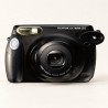 Fujifilm Instax Wide 210 noir proposé en location